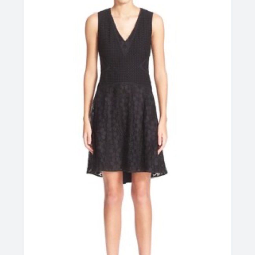 Diane Von Furstenberg LBD Sleeveless  Black Fit & Flare Lace  Dress Size 14
